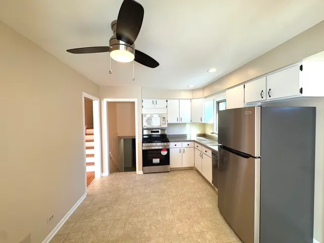 $450,000 | 1042 West Central Road, Mount Prospect, IL 60056