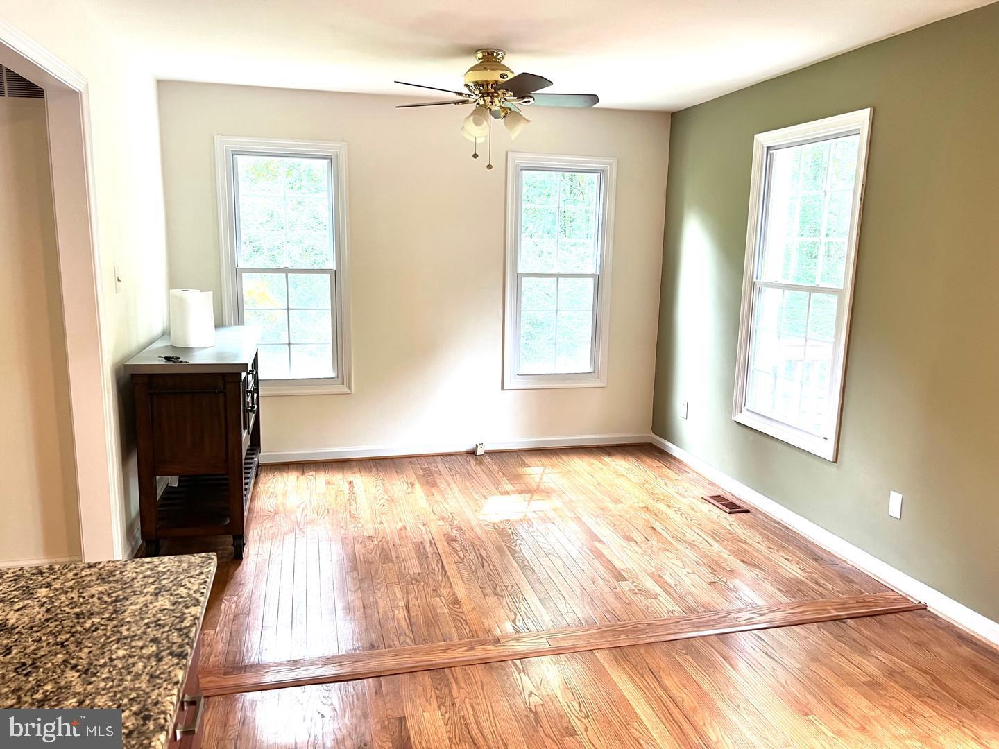 11951 Heathcote Court Reston, VA 20191 - Photo 4 of 15