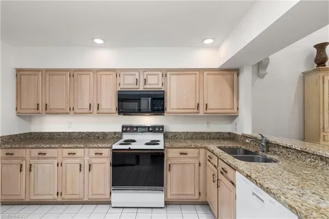 $14,000 | 6658 Trident Way, Unit J4, Naples, FL 34108