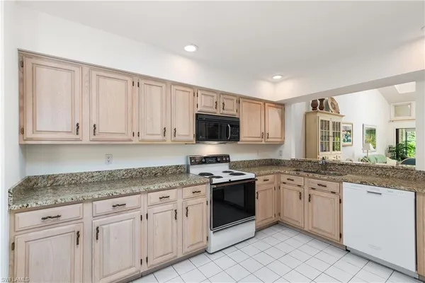 $14,000 | 6658 Trident Way, Unit J4, Naples, FL 34108