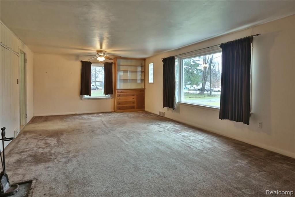 8927 Bunton Road Willis, MI 48191 - Photo 2 of 25