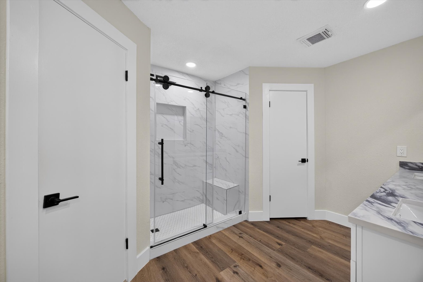 6111 Sunnygate Drive Spring, TX 77373 - Photo 15 of 19 Gallery Image 15
