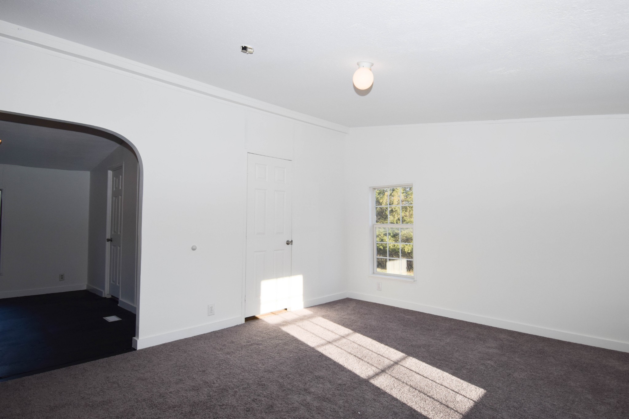 635 Celsor Road Hartsville, TN 37074 - Photo 26 of 44 a view of an empty room and window