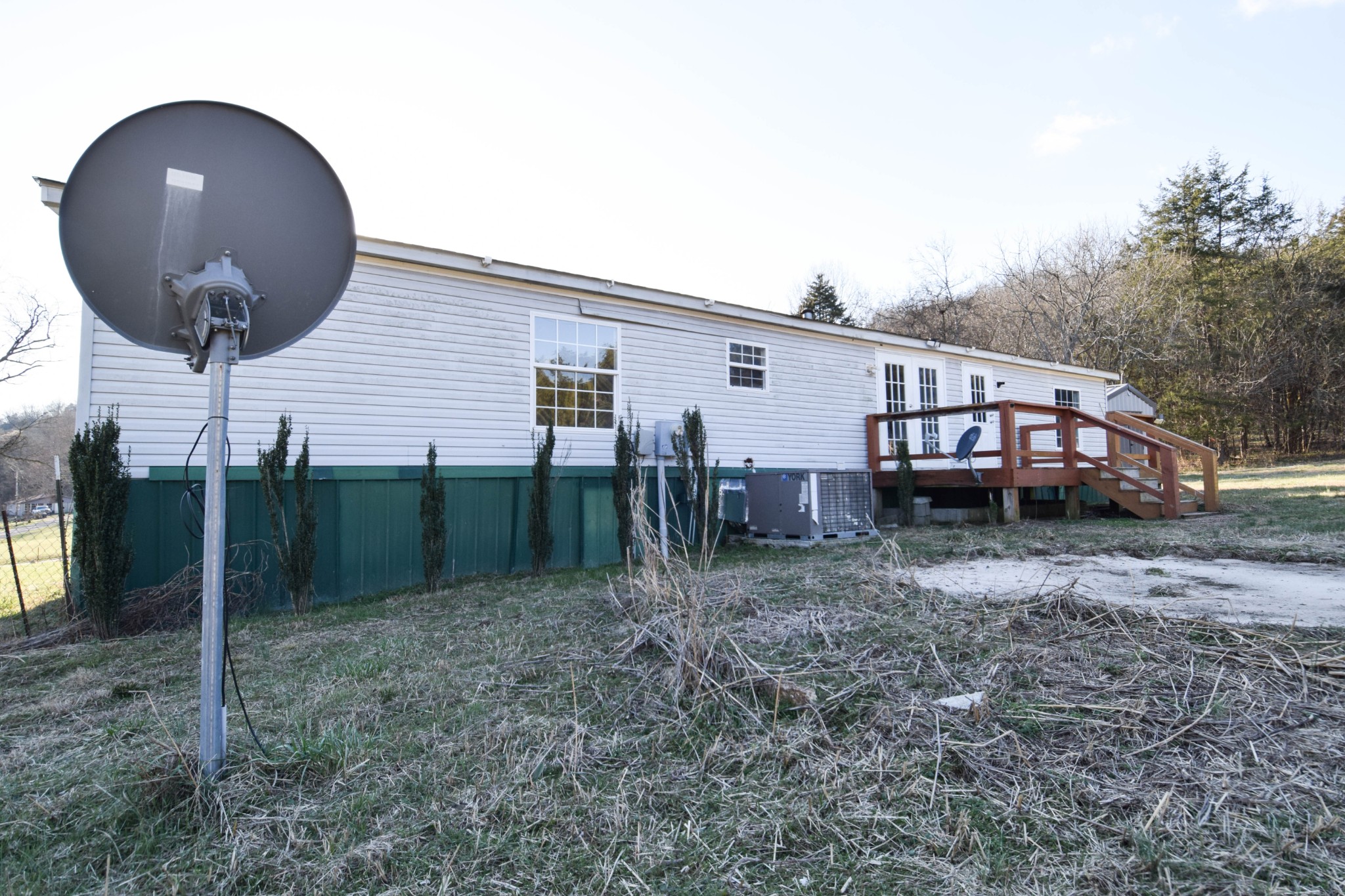 635 Celsor Road Hartsville, TN 37074 - Photo 40 of 44 a view of a house with backyard