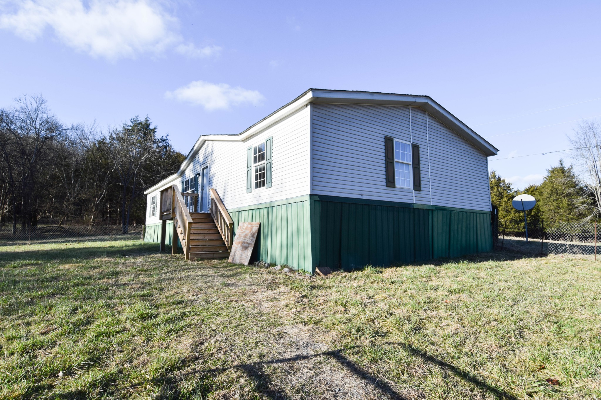 635 Celsor Road Hartsville, TN 37074 - Photo 9 of 44 a view of a house with a yard