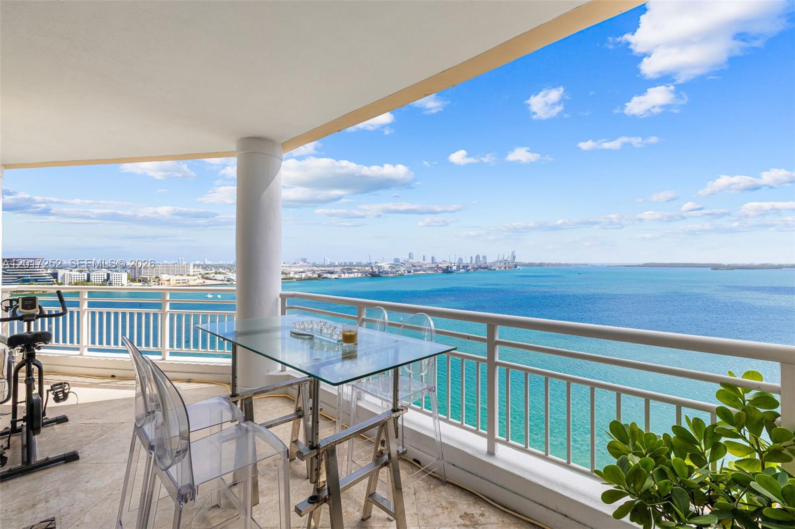 848 Brickell Key Drive, Unit 1601 Miami, FL 33131 - Photo 15 of 20