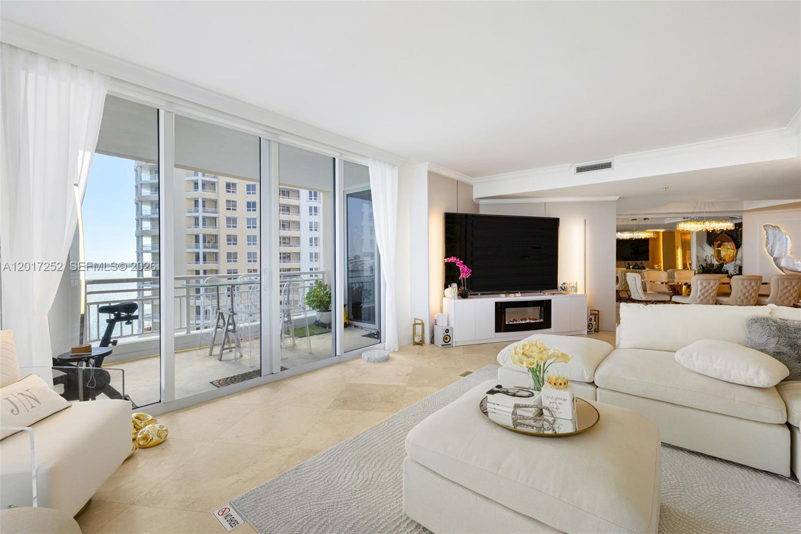 848 Brickell Key Drive, Unit 1601 Miami, FL 33131 - Photo 8 of 20