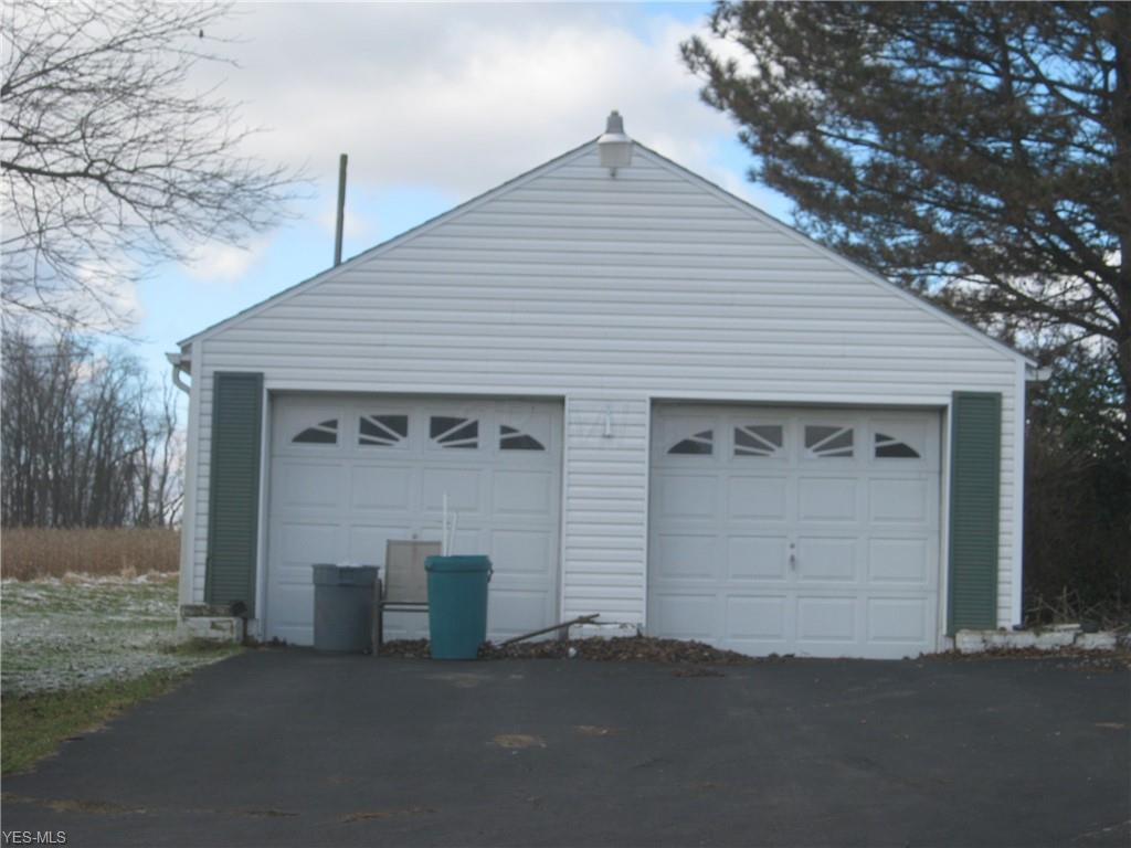 6375 Adamsville Road Zanesville, OH 43701 - Photo 2 of 2