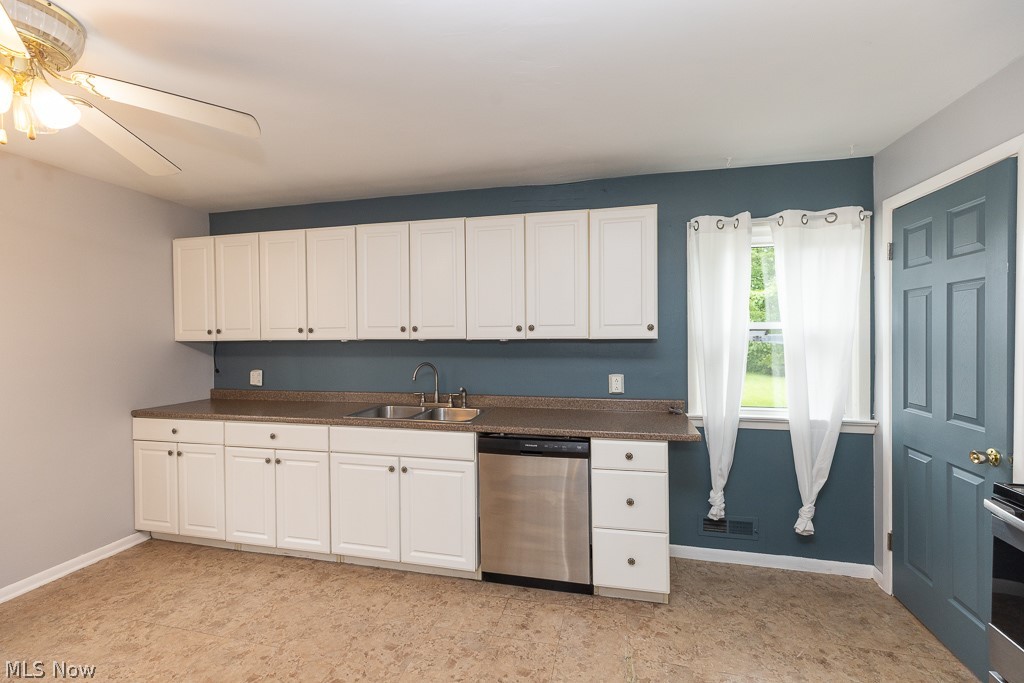 9326 Ackley Road Parma Heights, OH 44130 - Photo 9 of 42