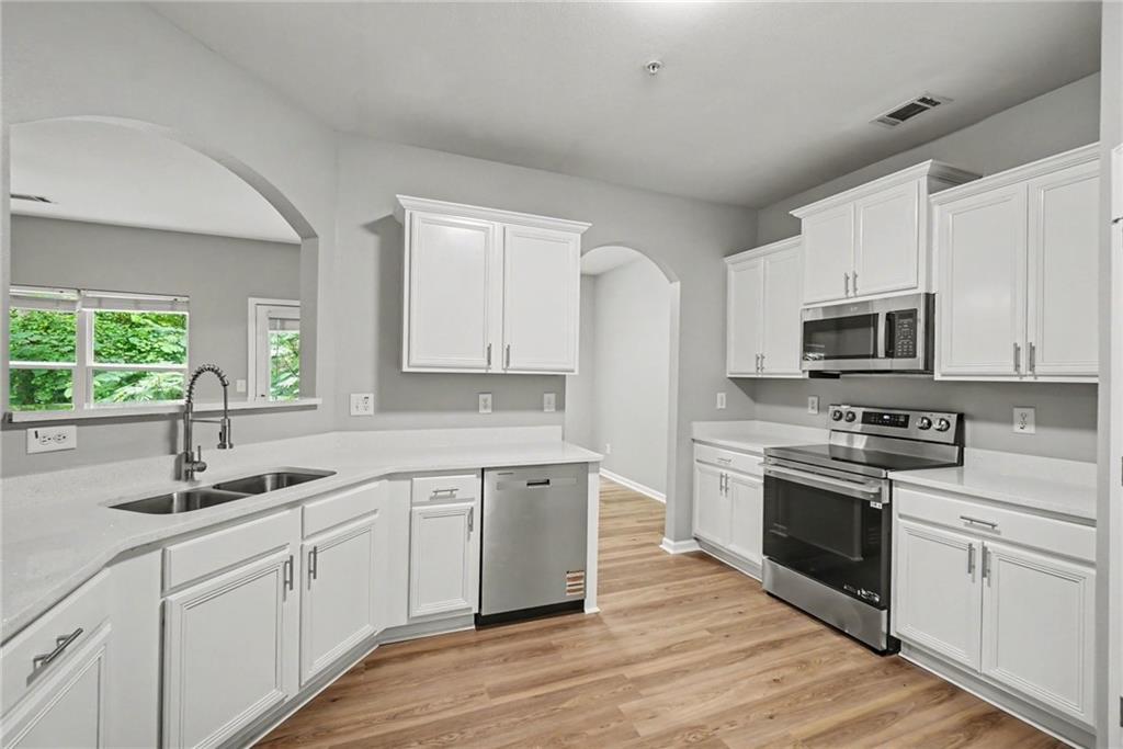 208 Ranier Ct. Canton, GA 30114 - Photo 5 of 34