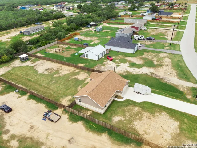 $289,999 | 309 Las Palomas Drive, Lytle, TX 78052