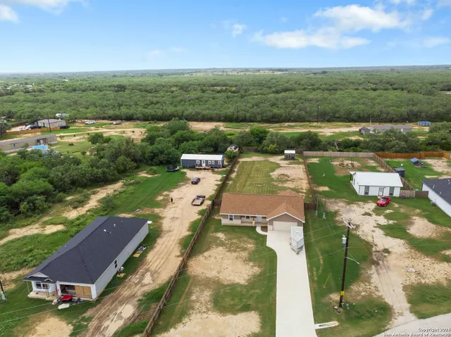 $289,999 | 309 Las Palomas Drive, Lytle, TX 78052