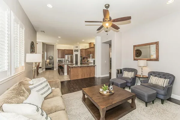 $745,000 | 3067 San Gabriel Avenue, Clovis, CA 93619