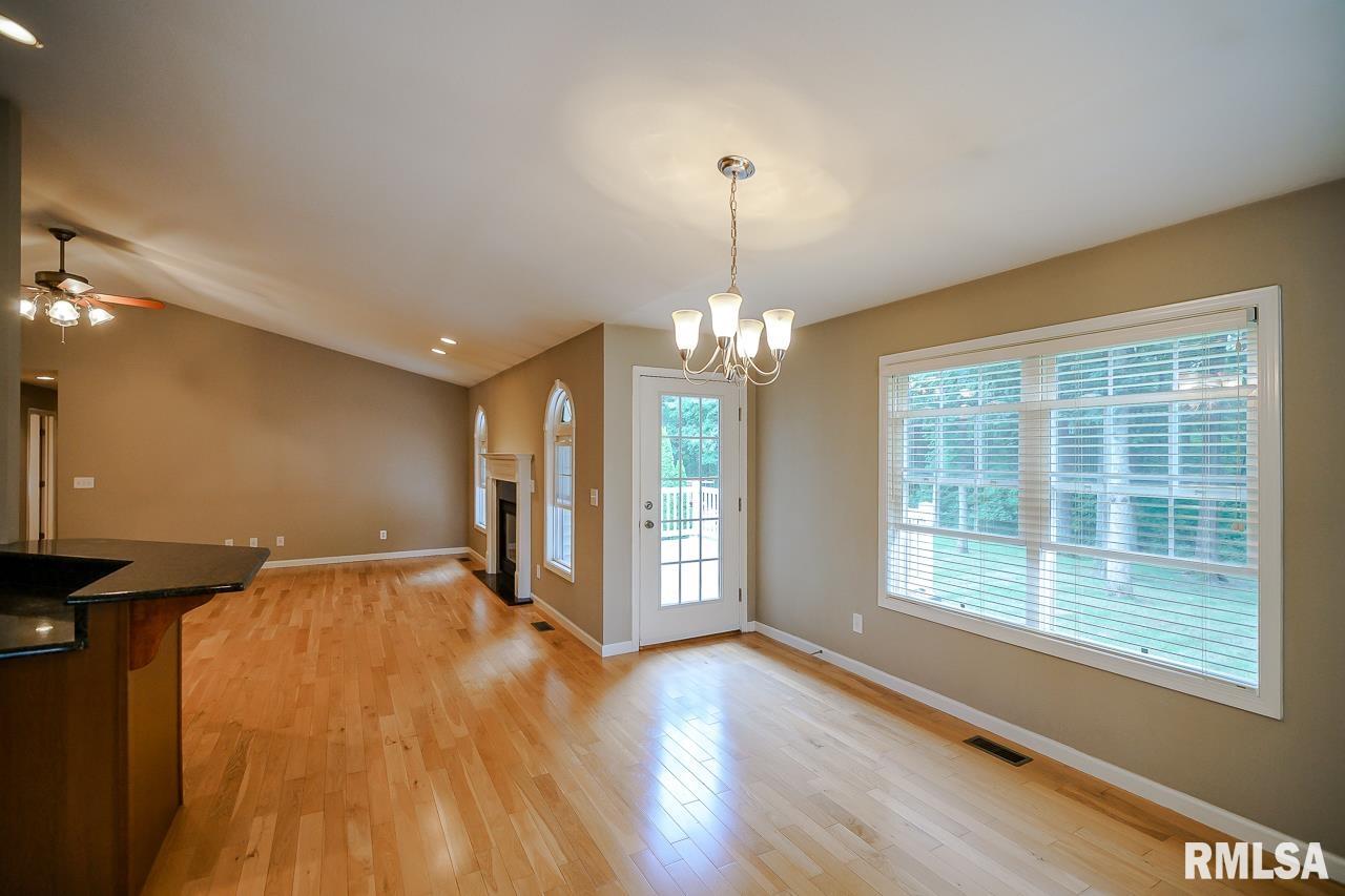 5708 Charleston Road Peoria, IL 61607 - Photo 13 of 62 Gallery Image 13