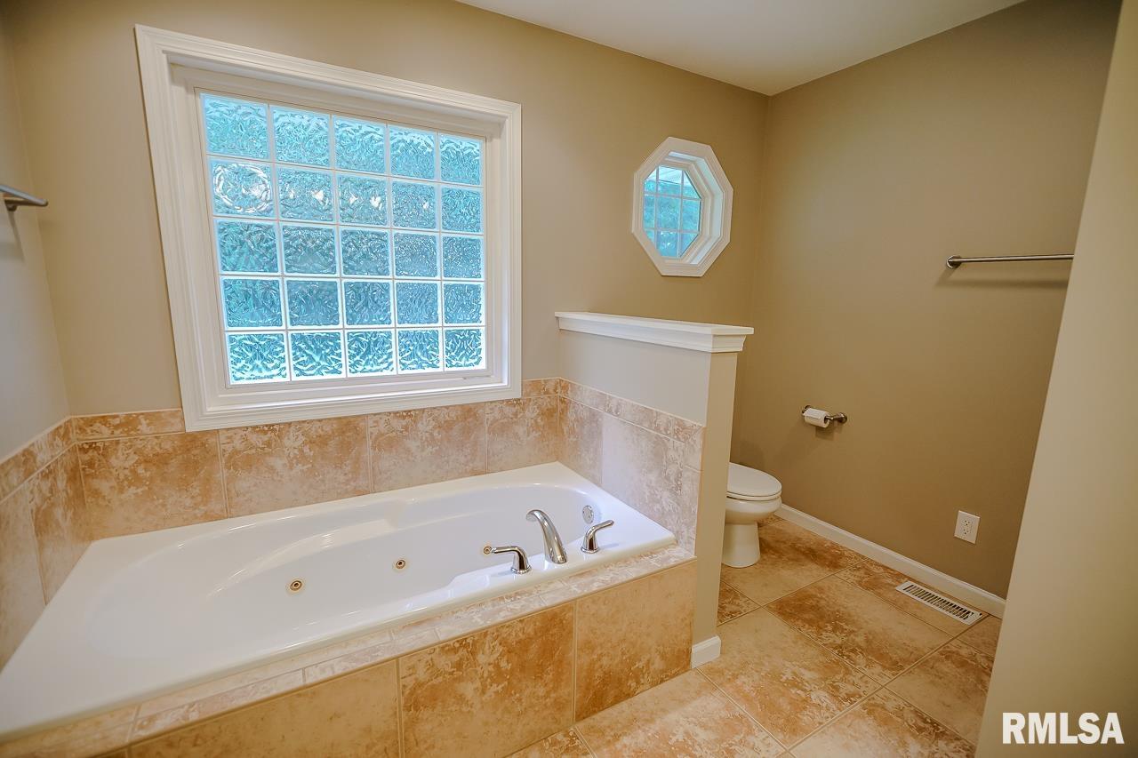5708 Charleston Road Peoria, IL 61607 - Photo 37 of 62 Gallery Image 37