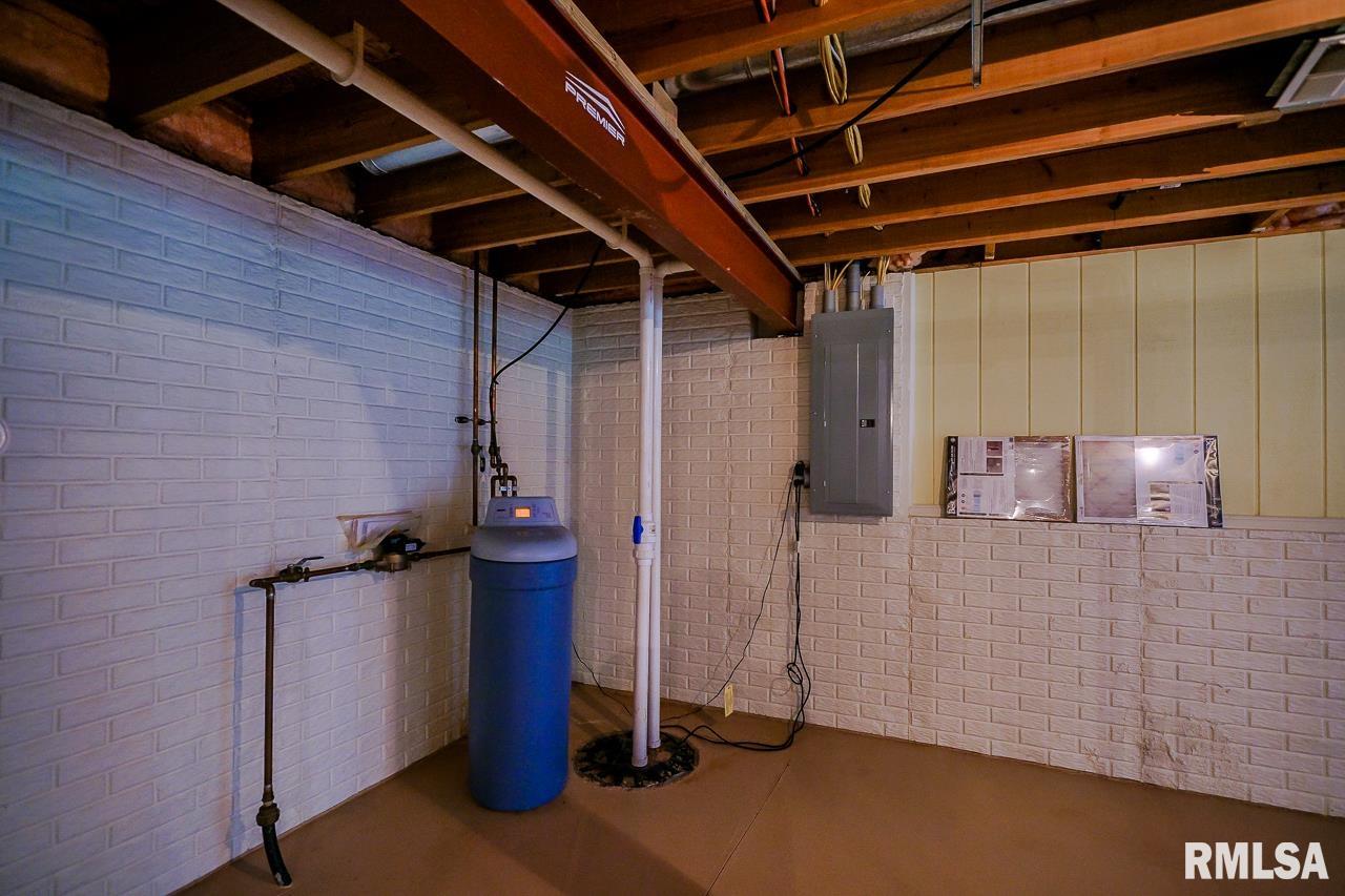 5708 Charleston Road Peoria, IL 61607 - Photo 44 of 62 Gallery Image 44