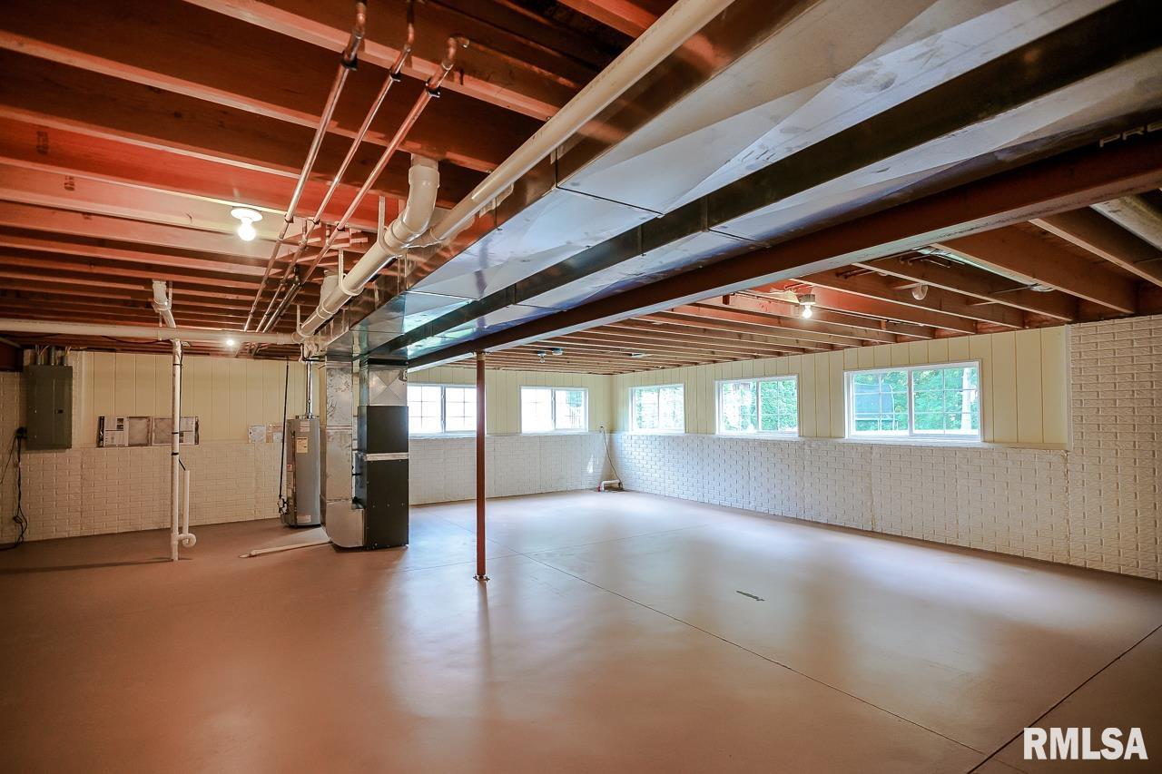 5708 Charleston Road Peoria, IL 61607 - Photo 45 of 62 Gallery Image 45