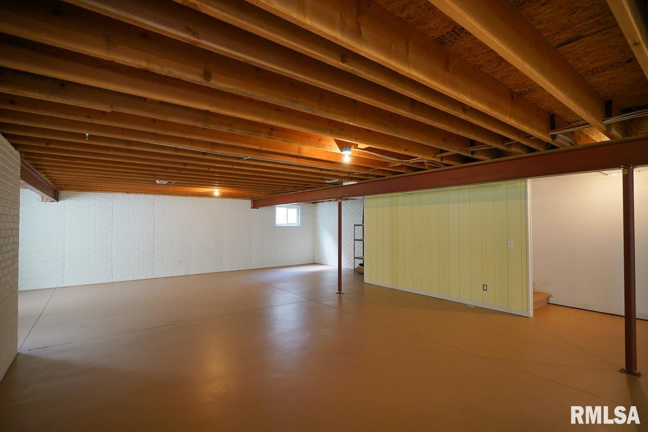 5708 Charleston Road Peoria, IL 61607 - Photo 49 of 62 Gallery Image 49