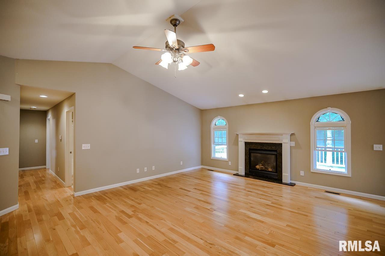 5708 Charleston Road Peoria, IL 61607 - Photo 8 of 62 Gallery Image 8