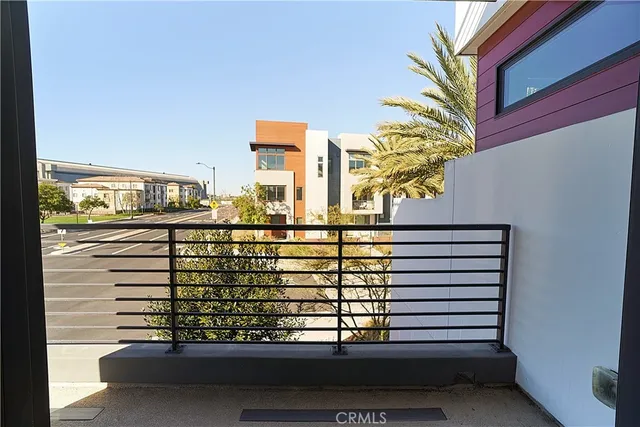 $5,500 | 6 Transport, Tustin, CA 92782