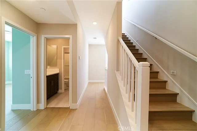 $5,500 | 6 Transport, Tustin, CA 92782