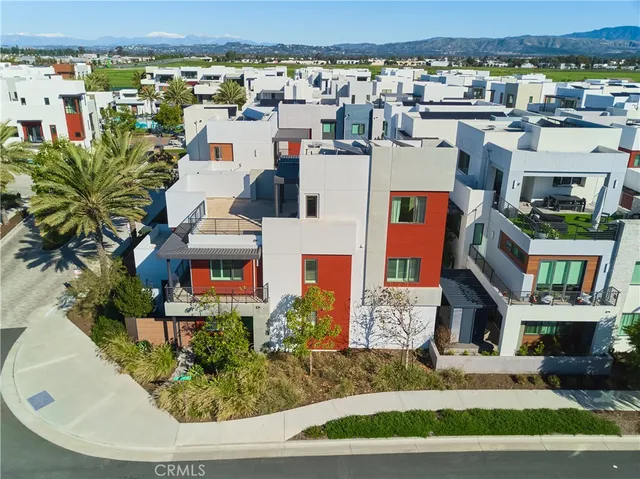 $5,500 | 6 Transport, Tustin, CA 92782