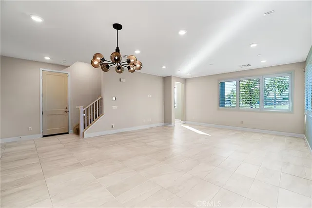 $5,500 | 6 Transport, Tustin, CA 92782