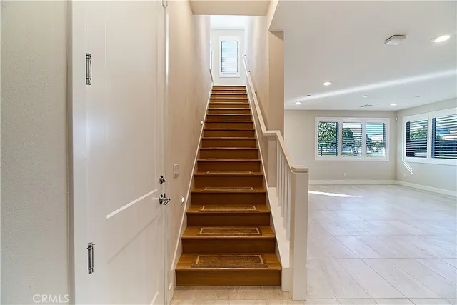 $5,500 | 6 Transport, Tustin, CA 92782