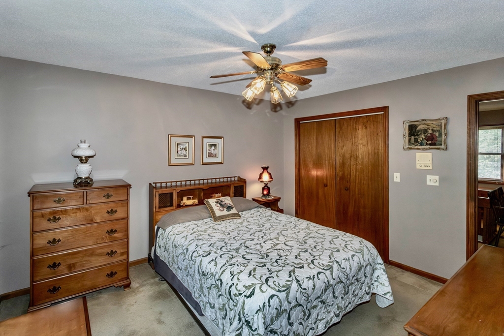 419 Southwick Road, Unit Q71 Westfield, MA 01085 - Photo 21 of 42