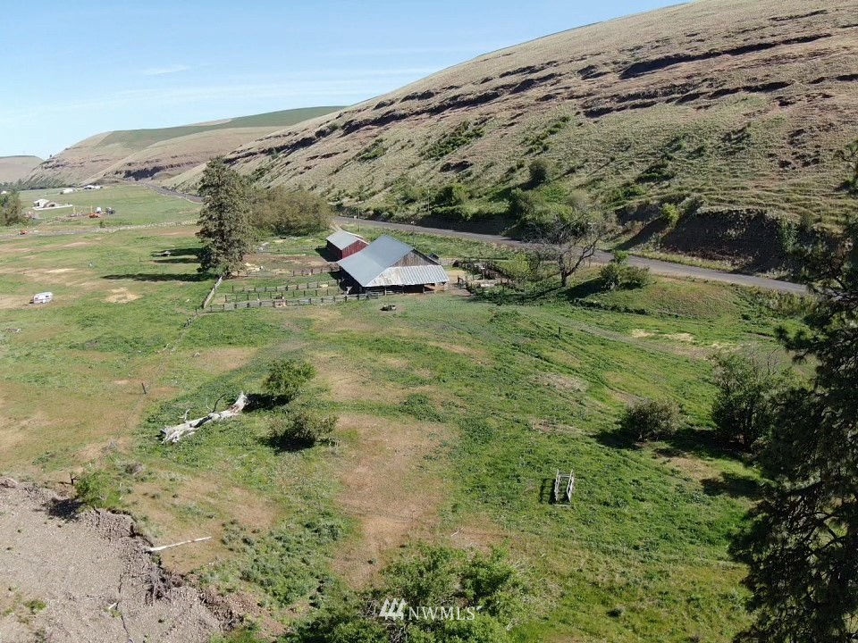 1 South Touchet Road Dayton, WA 99328 - Photo 3 of 8 Gallery Image 3