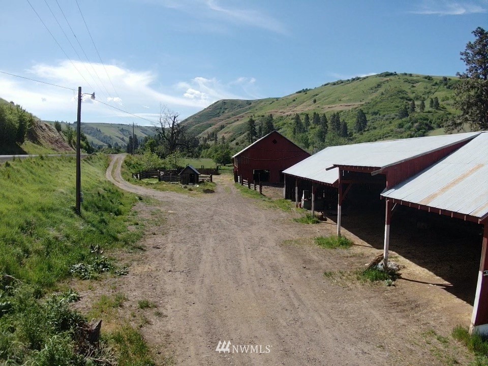 1 South Touchet Road Dayton, WA 99328 - Photo 5 of 8 Gallery Image 5