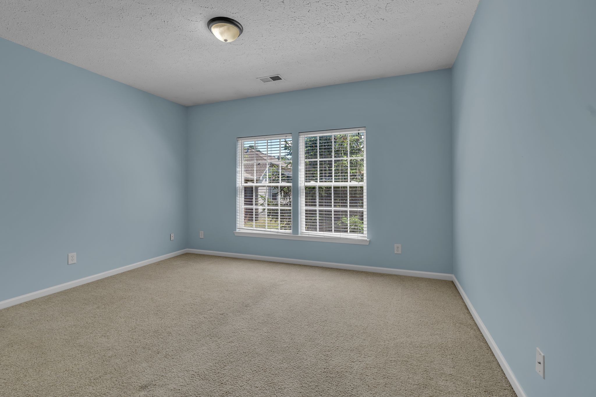 1264 West Running Brook Road Nashville, TN 37209 - Photo 14 of 28 an empty room with a window