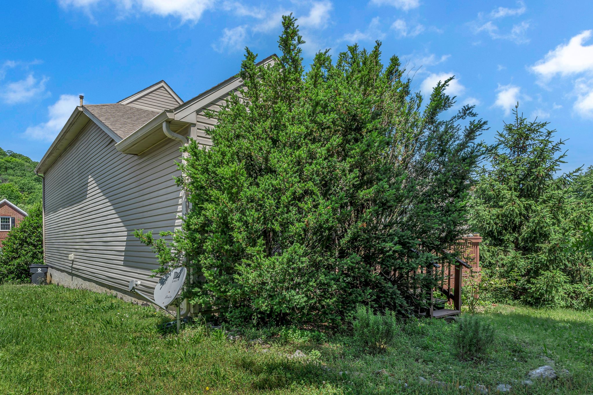 1264 West Running Brook Road Nashville, TN 37209 - Photo 28 of 28 a view of a backyard