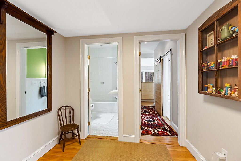 21 Johnson Road Falmouth, ME 04105 - Photo 47 of 73 Upstairs landing to Primary bedroom