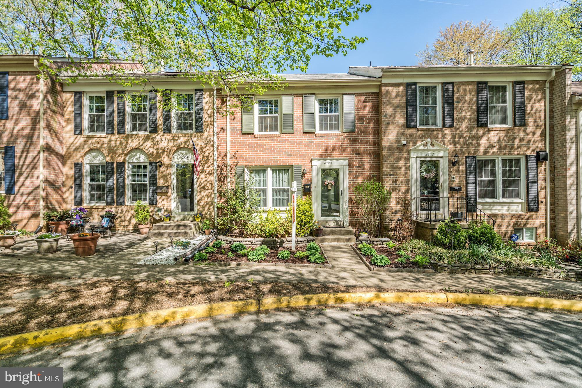2404 Albot Road Reston, VA 20191 - Photo 3 of 30 Exterior (General)