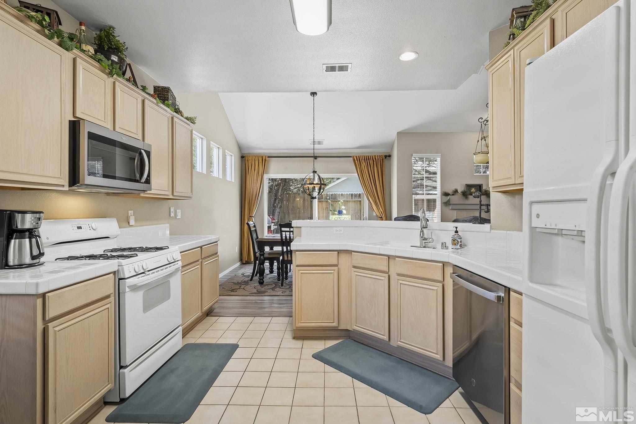 9689 Truckee Meadows Place Reno, NV 89521 - Photo 9 of 25 Photo 9