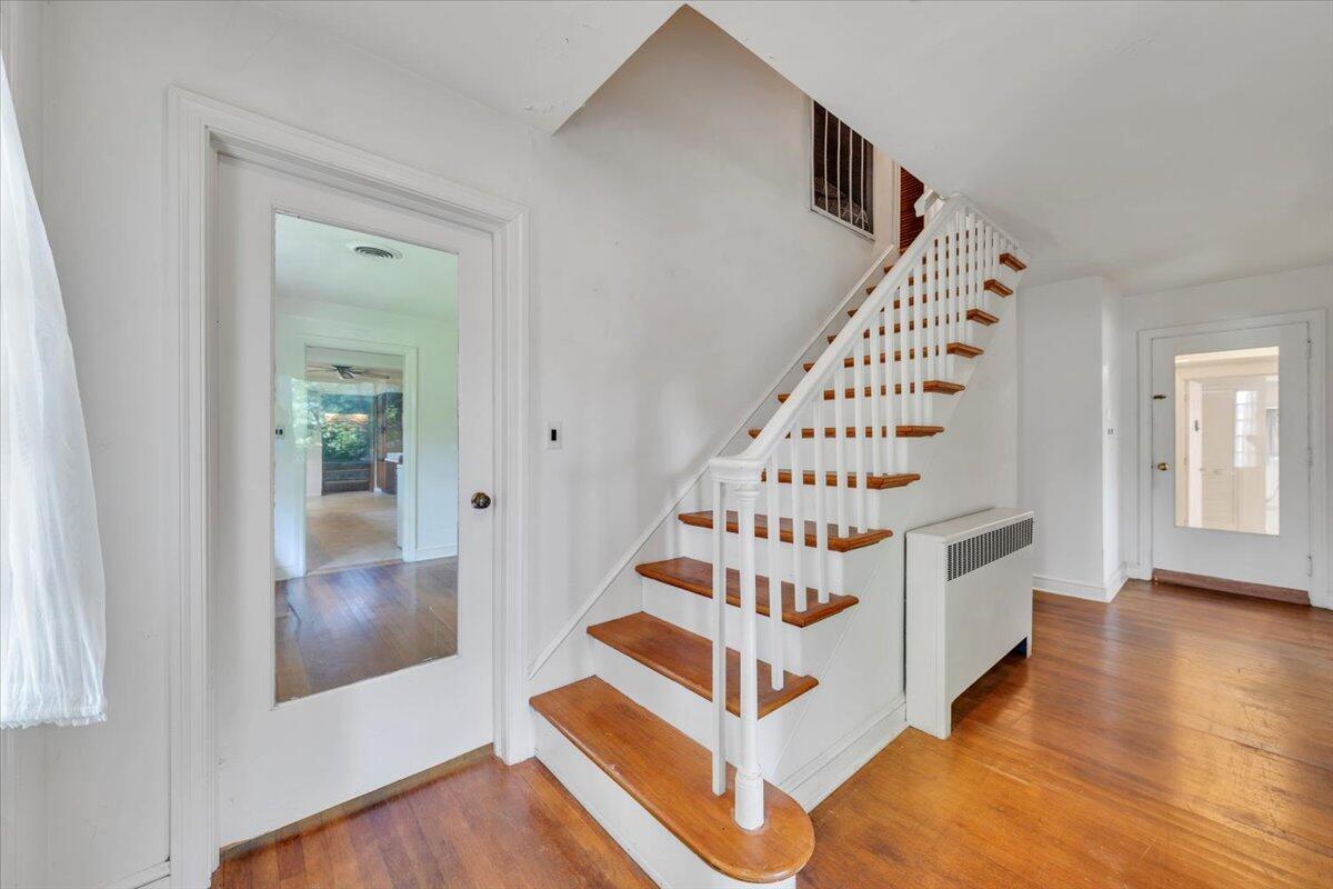 3990 Winding Way Road Southwest Roanoke, VA 24015 - Photo 3 of 69 03-MIB06226