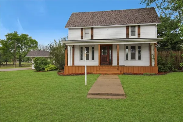 $249,900 | 1509 5th Street, Oswego, KS 67356