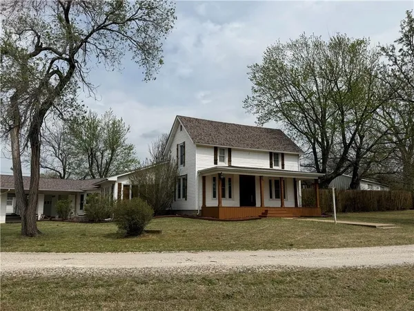 $249,900 | 1509 5th Street, Oswego, KS 67356