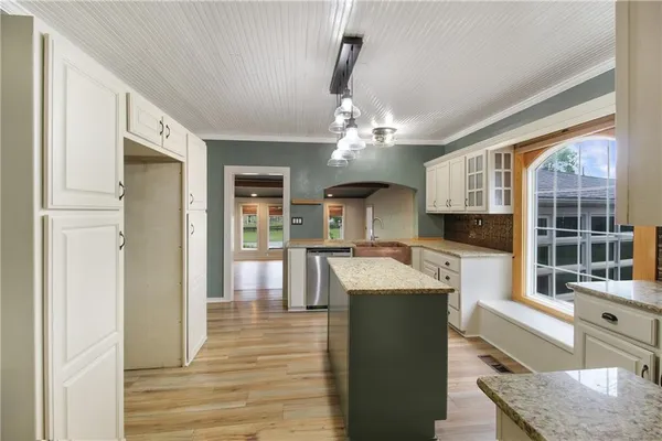 $249,900 | 1509 5th Street, Oswego, KS 67356