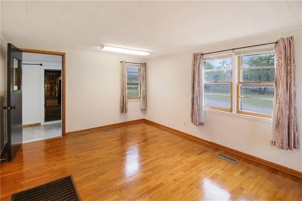 $249,900 | 1509 5th Street, Oswego, KS 67356