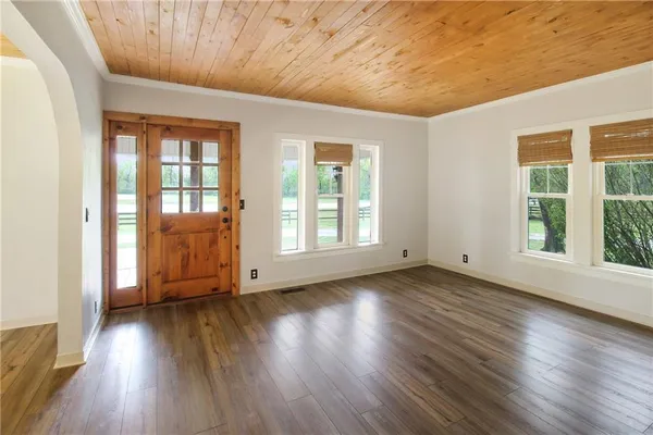 $249,900 | 1509 5th Street, Oswego, KS 67356