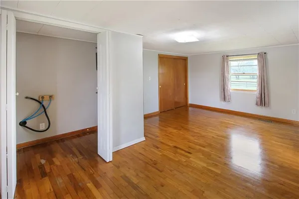 $249,900 | 1509 5th Street, Oswego, KS 67356