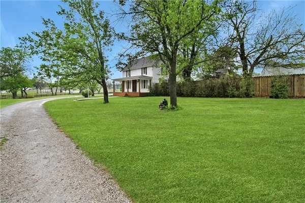 $249,900 | 1509 5th Street, Oswego, KS 67356