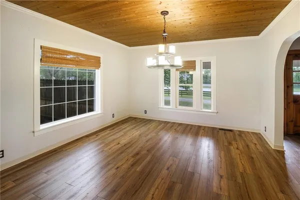 $249,900 | 1509 5th Street, Oswego, KS 67356