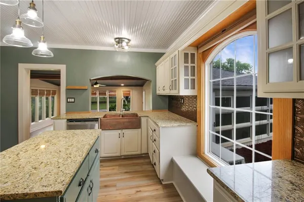 $249,900 | 1509 5th Street, Oswego, KS 67356