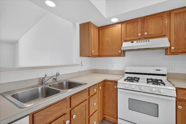 $240,000 | 1290 Missions E Drive, Niles, MI 49120