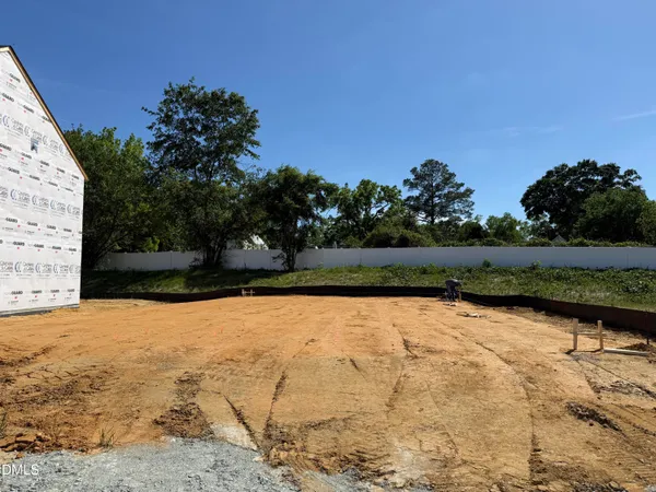 $332,500 | 127 Crossvine Street, Unit (LOT 12), Selma, NC 27576