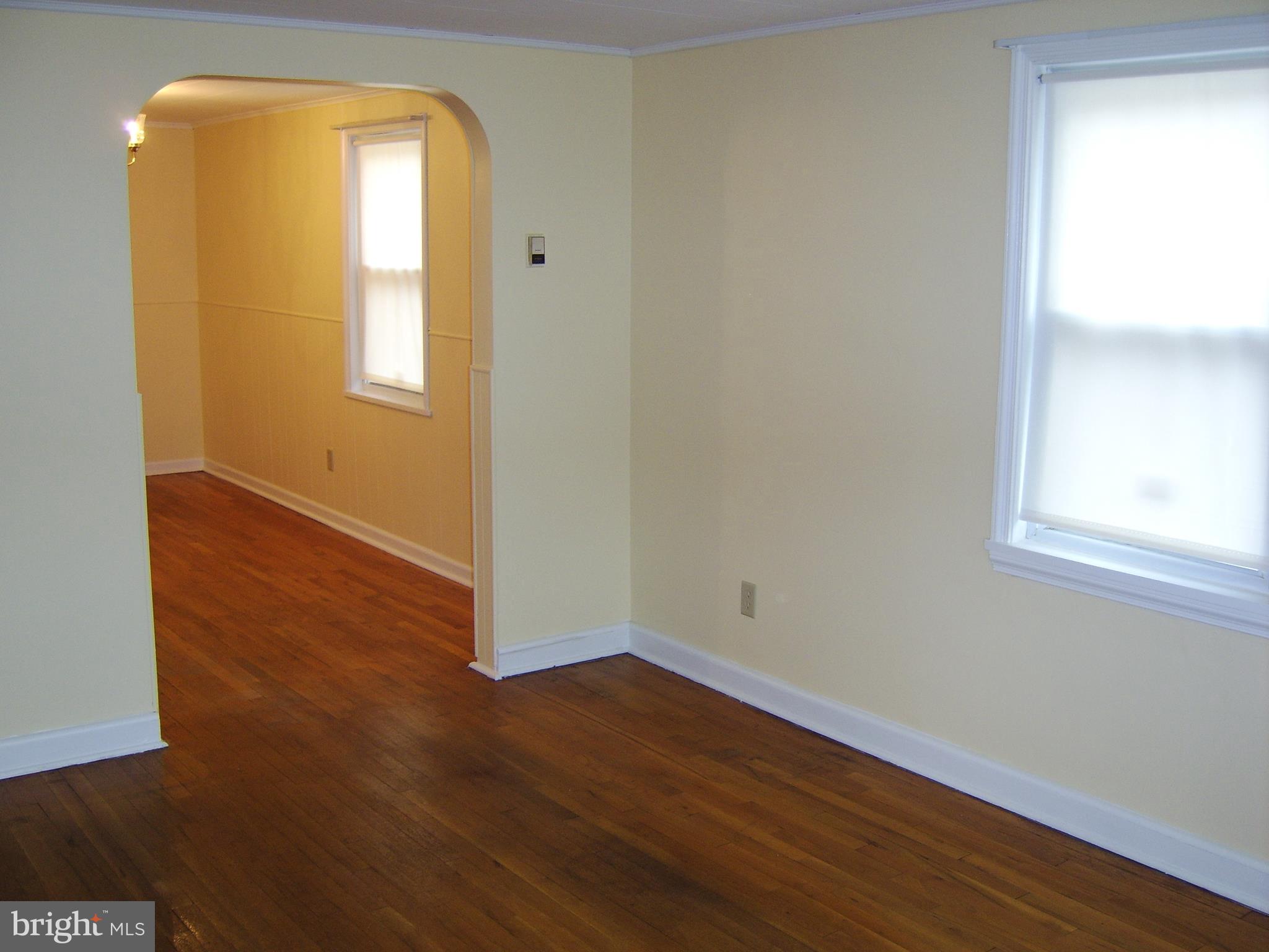 3500 Clarenell Road Baltimore, MD 21229 - Photo 6 of 8 Gallery Image 6