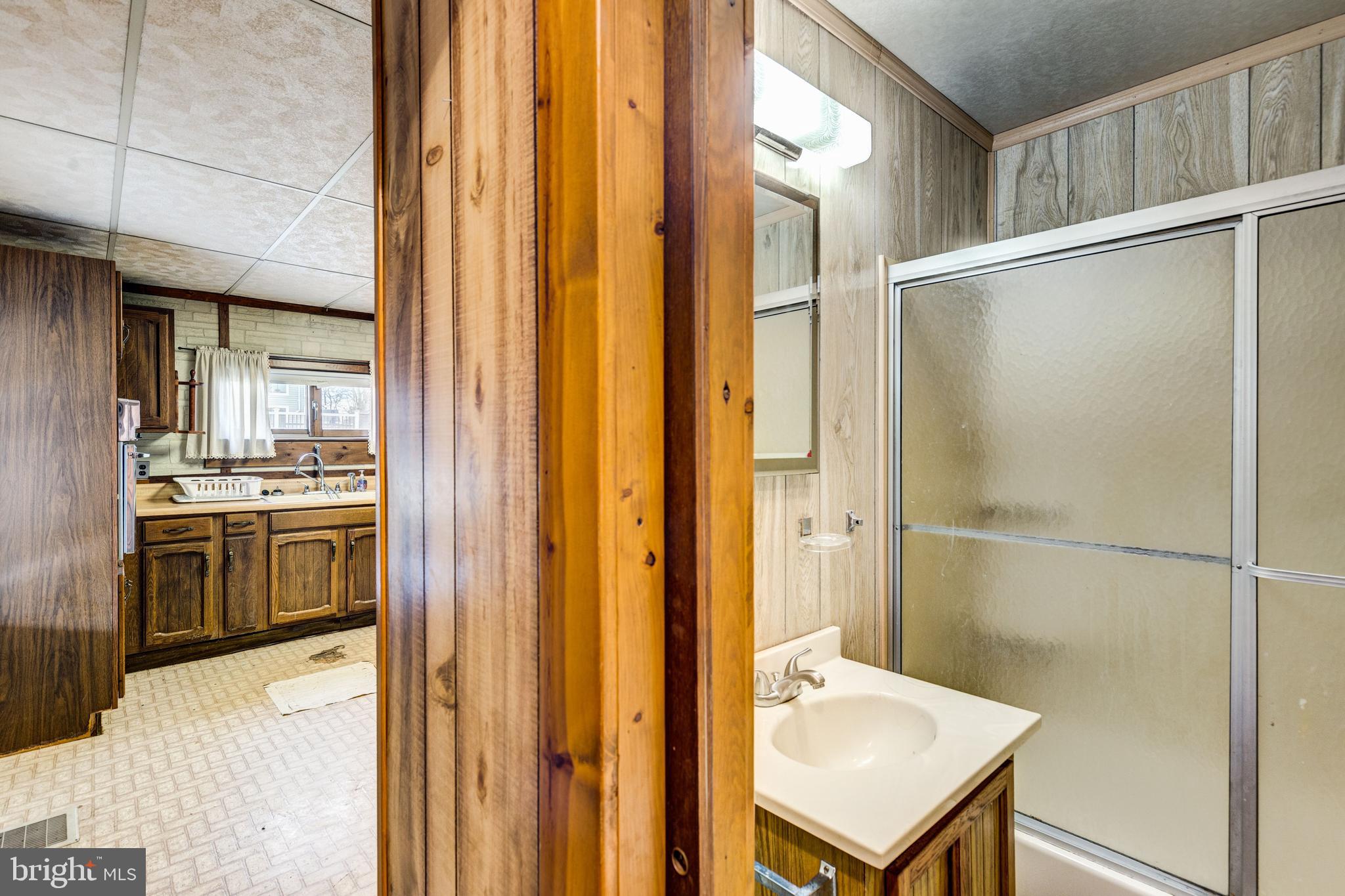6031 Loreley Beach Road White Marsh, MD 21162 - Photo 28 of 42 Gallery Image 28